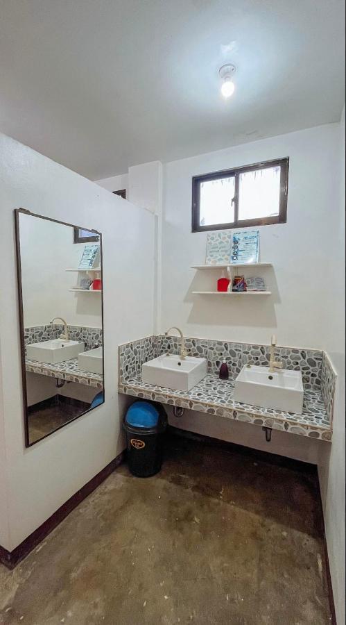 Tres Islas Hostel General Luna  Dış mekan fotoğraf