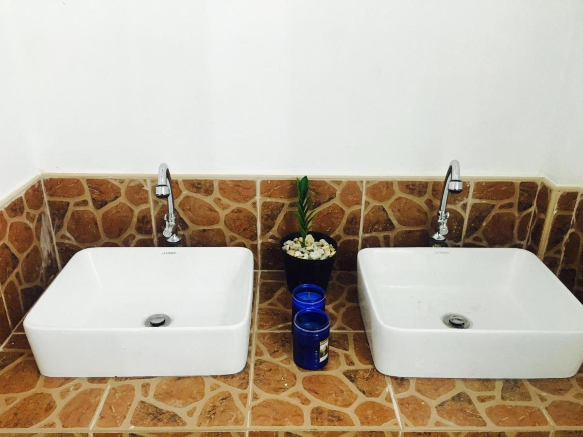 Tres Islas Hostel General Luna  Dış mekan fotoğraf
